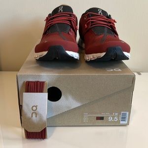 ON RUNNING Cloud Sneaker Ruby | White 9.5 Women